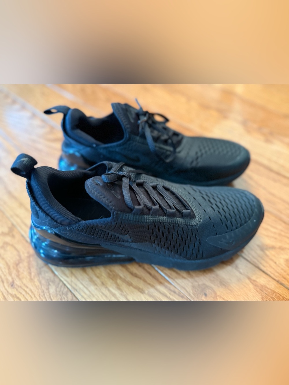 Nike Air Max 270 Triple Black BQ5776-001  Size 7Y Running Sneakers Women